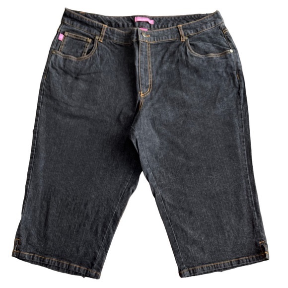 Natural Fit Black Capri Jeans Woman Within Plus Size Cropped Jeans - Picture 6 of 16